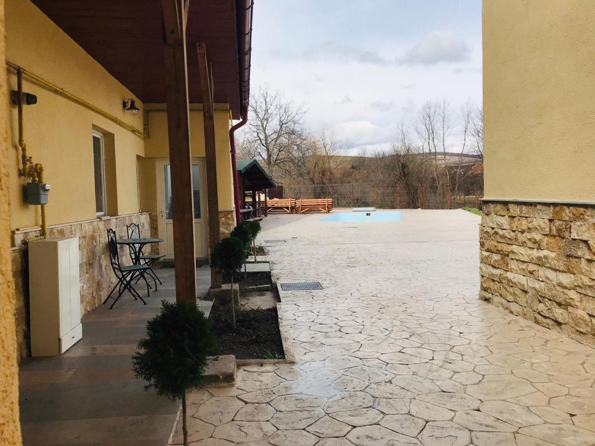 موتيل Gilău Casa Ryana Self Check-In المظهر الخارجي الصورة