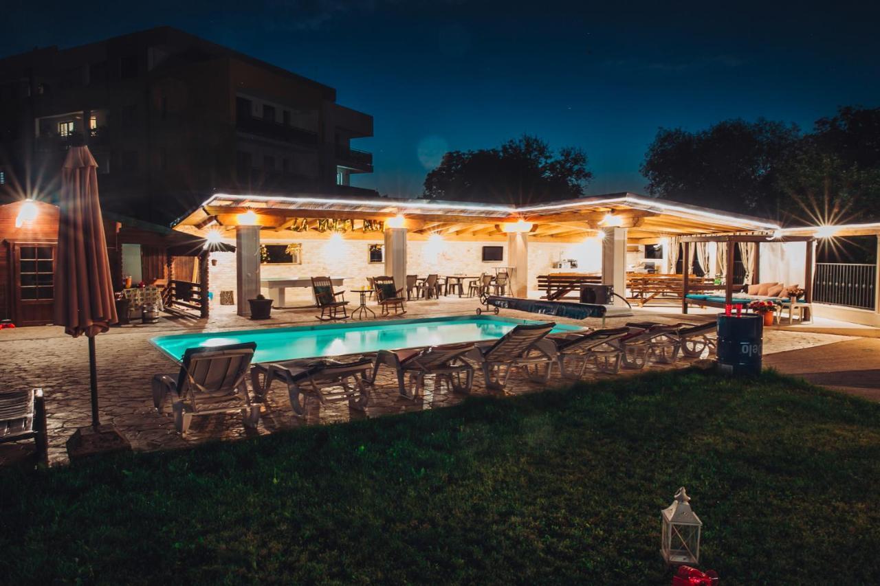 موتيل Gilău Casa Ryana Self Check-In المظهر الخارجي الصورة
